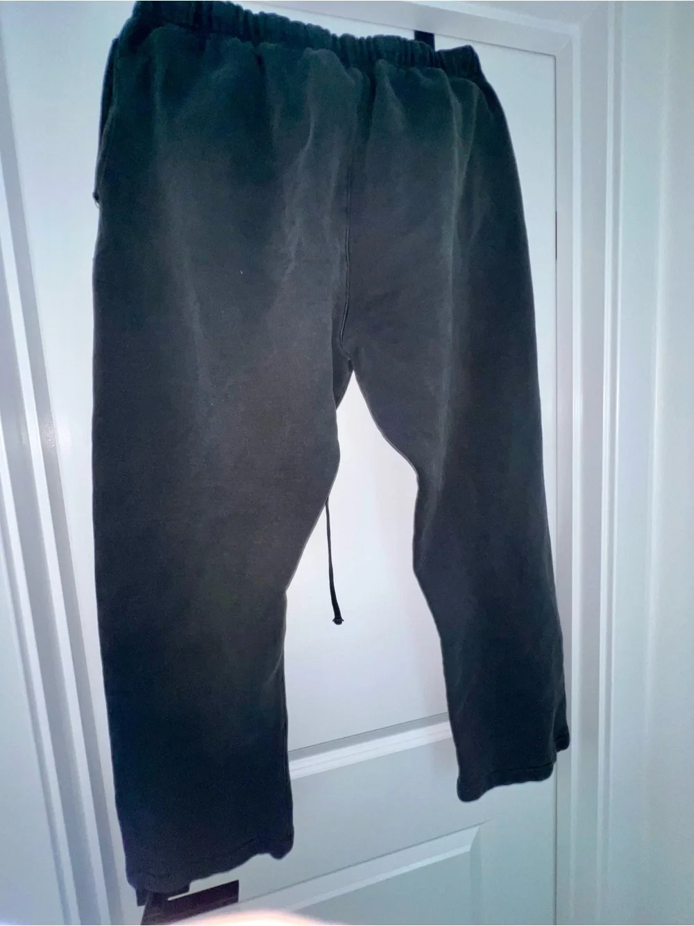 Fear of God Essentials Men’s Faded Black/Charcoal Sweatpants XXL